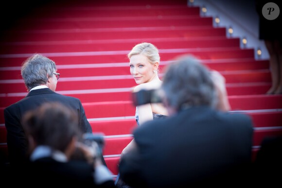 Cate Blanchett - Montée des marches du film "Carol" lors du 68e Festival International du Film de Cannes, le 17 mai 2015.