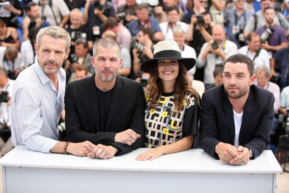 Lambert Wilson, Eric Hannezo, Virginie Ledoyen, Guillaume Gouix - Photocall du film "Enragés" lors du 68e Festival de Cannes le 18 mai 2015