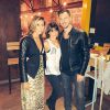 Lea Michele, son amoureux Matthew Paetz et son amie Hannah Lux Davis au restaurant, sur Instagram le 18 mai 2015
