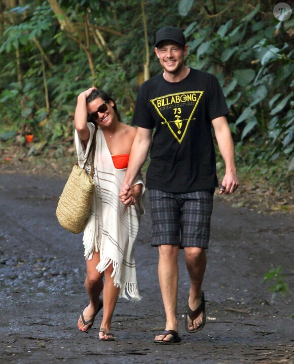 Cory Monteith et Lea Michele sur la plage a Hawaii, le 1er janvier 2013.