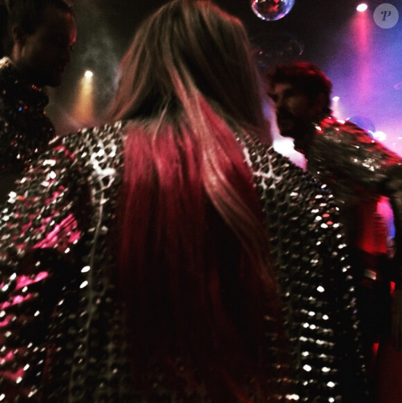 Madonna s'est teint les cheveux en rose pour le tournage de son clip "Bitch, I'm Madonna" à New York, mai 2015.