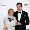 Joséphine de la Baume et son mari Mark Ronson - Photocall de la soirée de gala "22nd edition of AmfAR's Cinema Against AIDS" à l'hôtel de l'Eden Roc au Cap d'Antibes le 21 mai 2015, lors du 68e Festival du film de Cannes.