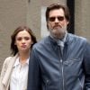 Jim Carrey se promène, main dans la main, avec sa compagne Cathriona White dans les rues de New York, le 18 mai 2015