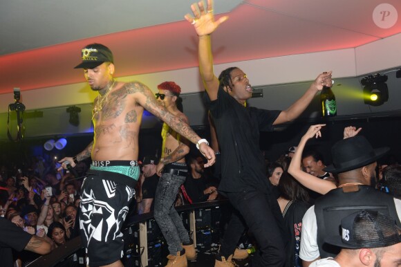 Chris Brown, Kid Red (cheveux rouges) et A$AP Rocky enflamment le VIP Room à Cannes. Le 21 mai 2015.