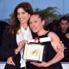 Emmanuelle Bercot (prix d'interprétation féminine pour le film "Mon Roi"), Maïwenn Le Besco - Photocall de la remise des palmes du 68e Festival du film de Cannes le 24 mai 2014
