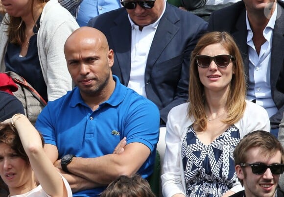 Eric Judor et sa compagne lors des Internationaux de France à Roland-Garros à Paris le 28 mai 2015 à Paris