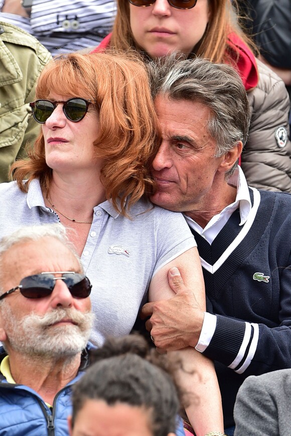 Gérard Holtz et sa femme Muriel Mayette lors des Internationaux de France à Roland-Garros à Paris le 28 mai 2015 à Paris