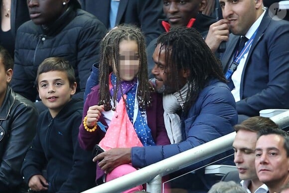 Christian Karembeu et sa fille Ines au Stade de France le 30 mai 2015 pour la finale de la Coupe de France PSG-Auxerre (1-0).
