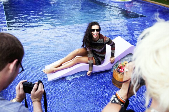 Adriana Lima pose pour la nouvelle campagne "Vogue Eyewear"  à Rio de Janeiro, le 3 juin 2015.