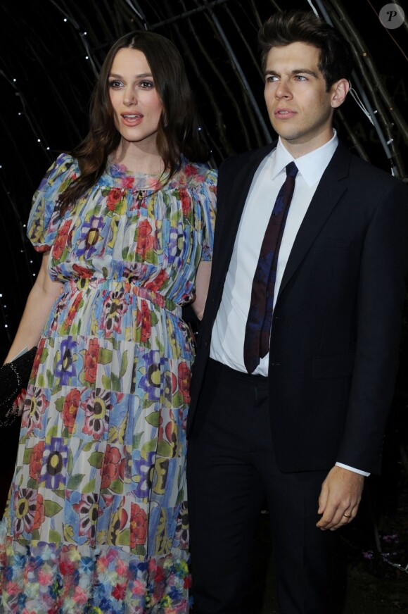Keira Knightley (enceinte) et son mari James Righton - Soirée des nommés aux BAFTA à Londres le 7 février 2015.