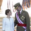 Le roi Felipe et la reine Letizia d'Espagne lors des célébrations des Forces Armées sur la place de la Lealtad à Madrid, le 6 juin 2015.