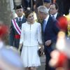 Le roi Felipe et la reine Letizia d'Espagne lors des célébrations des Forces Armées sur la place de la Lealtad à Madrid, le 6 juin 2015.