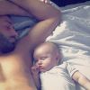 Stéphanie Clerbois : Calin et tendresse pour son petit Lyam et son papa Eric