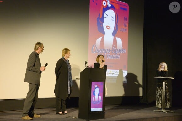 Exclusif - Jeremy Irons, Sophie Dulac et Emilie Dequenne (habillée en PaulKa et en bijoux Van Cleef & Arpels) - Ouverture du 4e Champs Elysées Film Festival à Paris le 9 juin 2015.