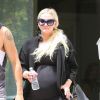 Ashlee Simpson, très enceinte, et son mari Evan Ross à la sortie de leur cours de gym à Studio City, le 12 mai 2015 
