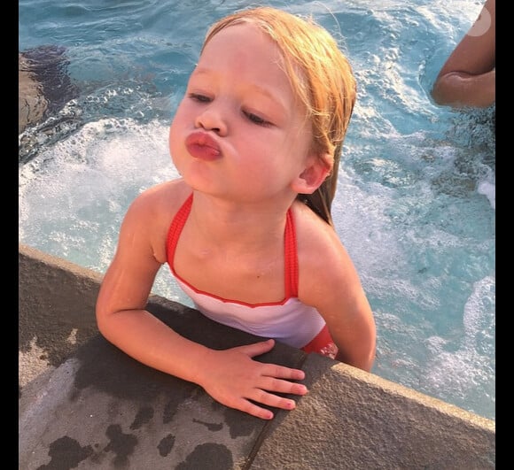 Jessica Simpson a ajouté une photo de sa fille Maxwell sur Instagram, le 26 mai 2015