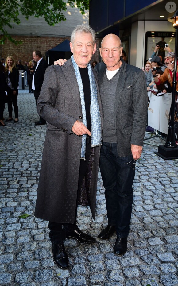 Sir Ian McKellen et Patrick Stewart lors de l'avant-première du film Mr. Holmes à Londres le 10 juin 2015