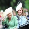 Kate Middleton, duchesse de Cambridge, pour sa première activité royale après la naissance de la princesse Charlotte, et Camilla Parker Bowles, duchesse de Cornouailles, le 13 juin 2015 à Londres lors de Trooping the Colour, la parade annuelle en l'honneur de l'anniversaire de la reine Elizabeth II.
