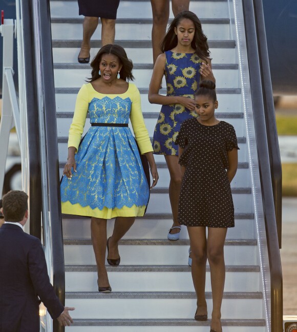 Michelle Obama et ses filles Malia et Sasha arrivent au Royaume-Uni, le 15 juin 2015