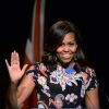 Michelle Obama en visite à la Mulberry School for Girls de Tower Hamlets, à Londres le 16 juin 2015