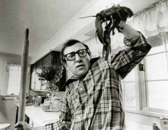 Woody Allen sur le tournage d'Annie Hall en 1977. 