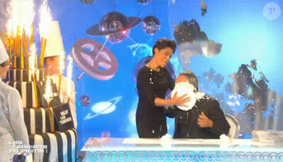 Thierry Ardisson, entarté par Alessandra Sublet, dans Les Terriens en prime, le samedi 20 juin 2015.