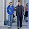 Sean Penn se balade avec sa fille Dylan à Los Angeles, le 21 juin 2015.