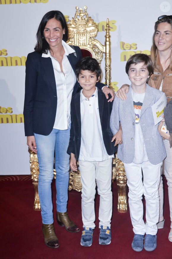 Inés Sastre et son fils Diego - Avant première du film "Les Minions" au Grand Rex à Paris le 23 juin 2015