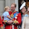 Le prince George de Cambridge, qui aura 2 ans le 22 juillet 2015, a assisté pour la première fois le 13 juin 2015 à la parade Trooping the Colour, à laquelle prenaient part ses parents Kate Middleton et le prince William, duc et duchesse de Cambridge.