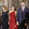 Angélica Rivera, la reine Lezizia d'Espagne, le roi Felipe VI d'Espagne - Dîner au palais national de Mexico lors de la visite officielle du roi Felipe VI et la reine Letizia d'Espagne au Mexique le 29 juin 2015 