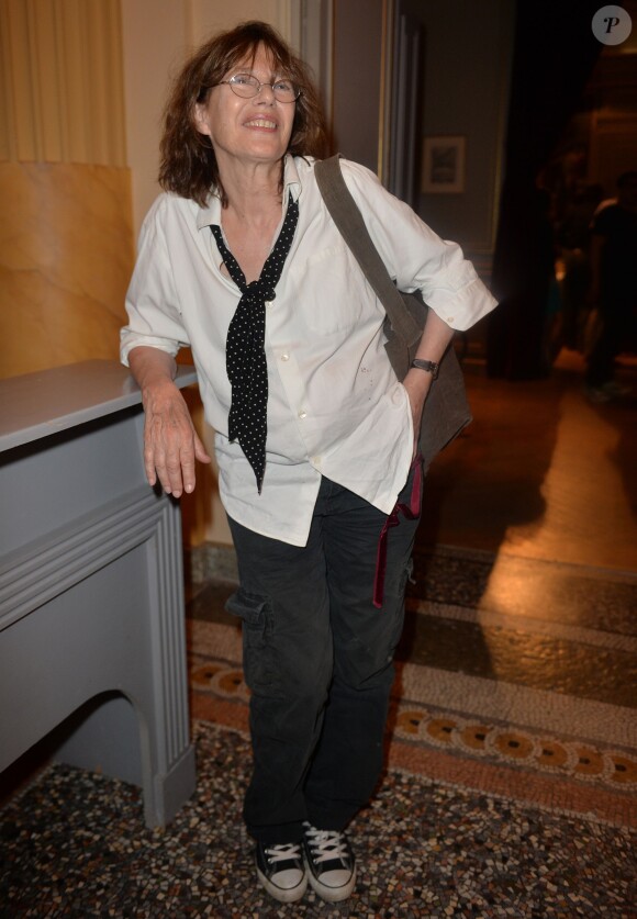 Exclusif - Jane Birkin - Cérémonie de remise d'insignes de Commandeur de l'Ordre des Arts et des Lettres à Isabella Rossellini dans le salon Roger Blin au théâtre de l'Odéon à Paris, le 30 juin 2015.