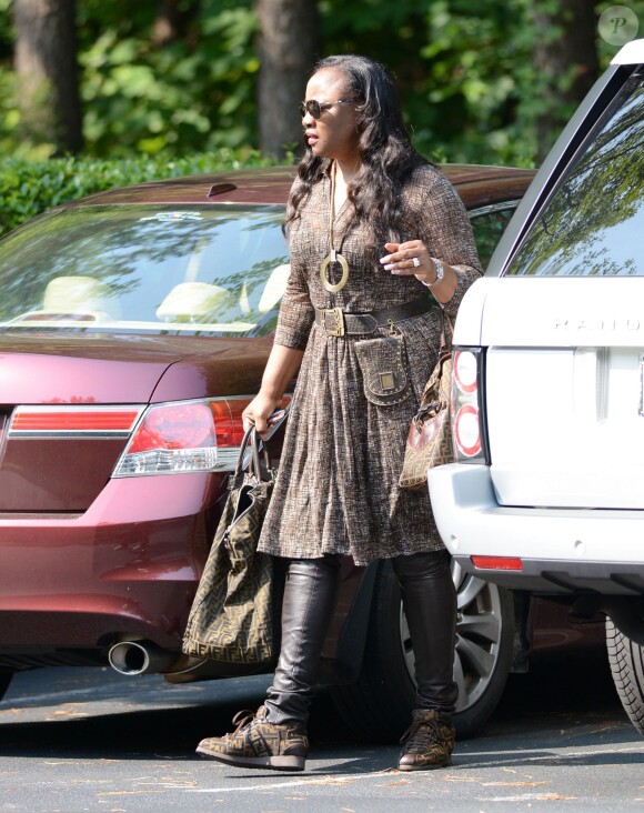 Pat Houston, Tina Brown et d'autres membres de la famille de Bobbi Kristina Brown arrivent au "Peachtree Christian Hospice" pour lui rendre visite à Duluth en Georgie, le 29 juin 2015. L'etat de Bobbi n'a pas évolué. 