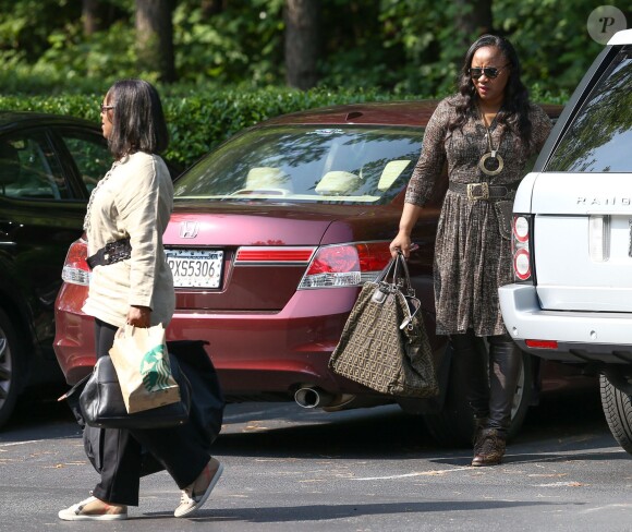 Pat Houston, Tina Brown et d'autres membres de la famille de Bobbi Kristina Brown arrivent au "Peachtree Christian Hospice" pour lui rendre visite à Duluth en Georgie, le 29 juin 2015. L'etat de Bobbi n'a pas évolué. 