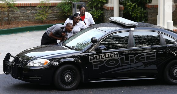 Pat Houston, la soeur de Whitney et des amis rendent visite à sa nièce Bobbi (la fille de Whitney Houston) hospitalisée à Duluth le 26 juin 2015.  