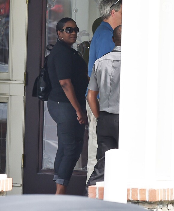 Pat Houston, la soeur de Whitney et des amis rendent visite à sa nièce Bobbi (la fille de Whitney Houston) hospitalisée à Duluth le 26 juin 2015. 