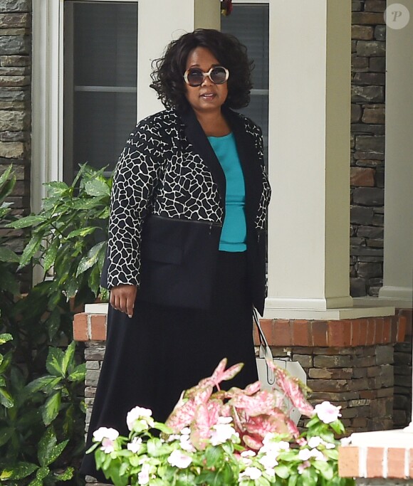 Pat Houston, la soeur de Whitney et des amis rendent visite à sa nièce Bobbi (la fille de Whitney Houston) hospitalisée à Duluth le 26 juin 2015.  