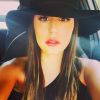 Anais Camizuli : Selfie pour la jolie Marseillaise