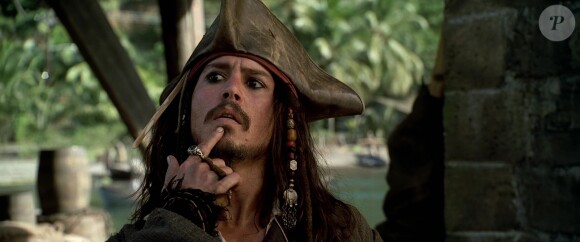 Johnny Depp, interprète de Jack Sparrow, s'est blessé à la main en Australie où se tourne le 5e volet de Pirates des Caraïbes.