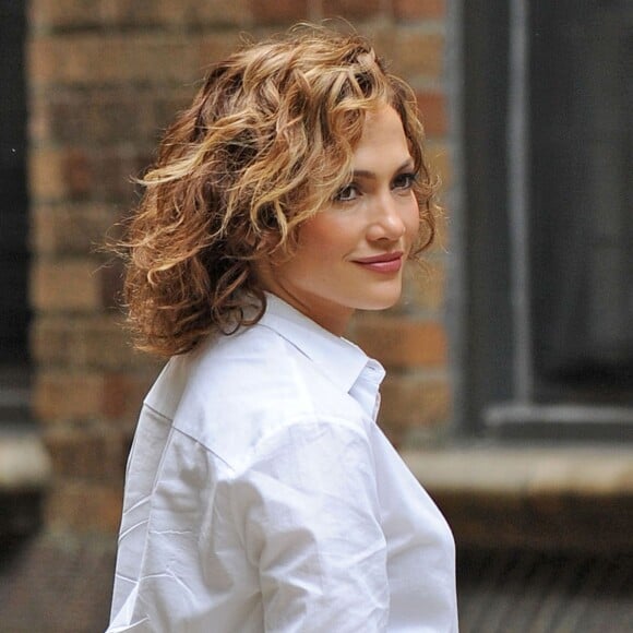 Jennifer Lopez sur le tournage de la série "Shades of Blue" à New York, le 8 juillet 2015 