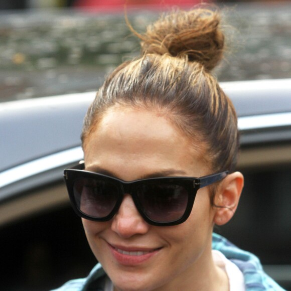 Jennifer Lopez quitte le tournage de la série "Shades of Blue" à New York, le 15 juin 2015. 