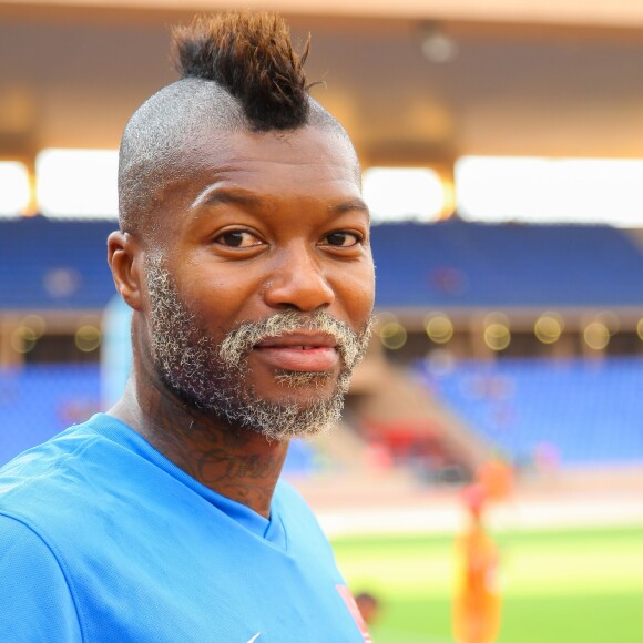 Djibril Cissé lors du match de football de bienfaisance au profit de l'association d'aide aux enfants Al Karam à Marrakech dans le cadre du Marrakech du Rire 2015 le 14 juin 2015