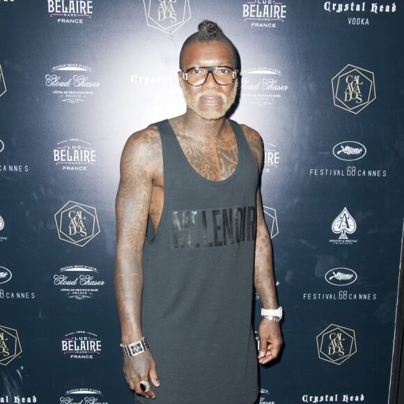 Djibril Cissé au Calavados pendant le 68e Festival du film de Cannes le 17 mai 2015