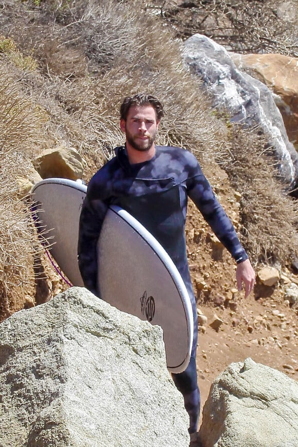 Liam Hemsworth à Malibu, Los Angeles, le 2 avril 2015.