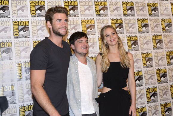 Liam Hemsworth, Josh Hutcherson et Jennifer Lawrence - Présentation du film "The Hunger Games : La révolte - Partie 2" au Comic-Con à San Diego le 9 juillet 2015
 