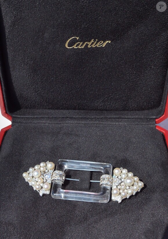La broche de ceinture Cartier offerte à la princesse Gabriella de Monaco par les Monégasques à l'occasion de son baptême, remise samedi 11 juillet 2015 lors de la célébration des 10 ans de règne du souverain monégasque.