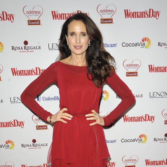 Andie MacDowell - 12ème soirée annuelle "Woman's Day Red Dress Awards" à New York. Le 10 février 2015  