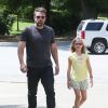 Exclusif - Ben Affleck se rend au Atlanta Cyclorama & Civil War Museum avec sa fille Violet à Atlanta, le 9 juillet 2015. L'acteur porte toujours son alliance, et semble en meilleure forme.