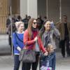 Exclusif - Mel C (Melanie Chisholm) se promene avec sa fille Scarlet dans les rues d' Adelaide en Australie le 6 juin 2013.