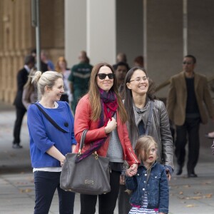 Exclusif - Mel C (Melanie Chisholm) se promene avec sa fille Scarlet dans les rues d' Adelaide en Australie le 6 juin 2013.