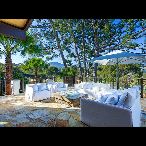 La chanteuse Pink et son mari Carey Hart mettent en vente leur somptueuse demeur de Malibu / photo postée par l'agence immobilière MLS au mois de juillet 2015.